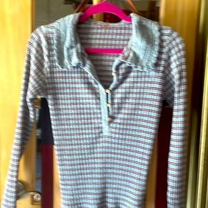 Free People knit top size medium dainty yet sexy thin reddish stripe 4 contrast